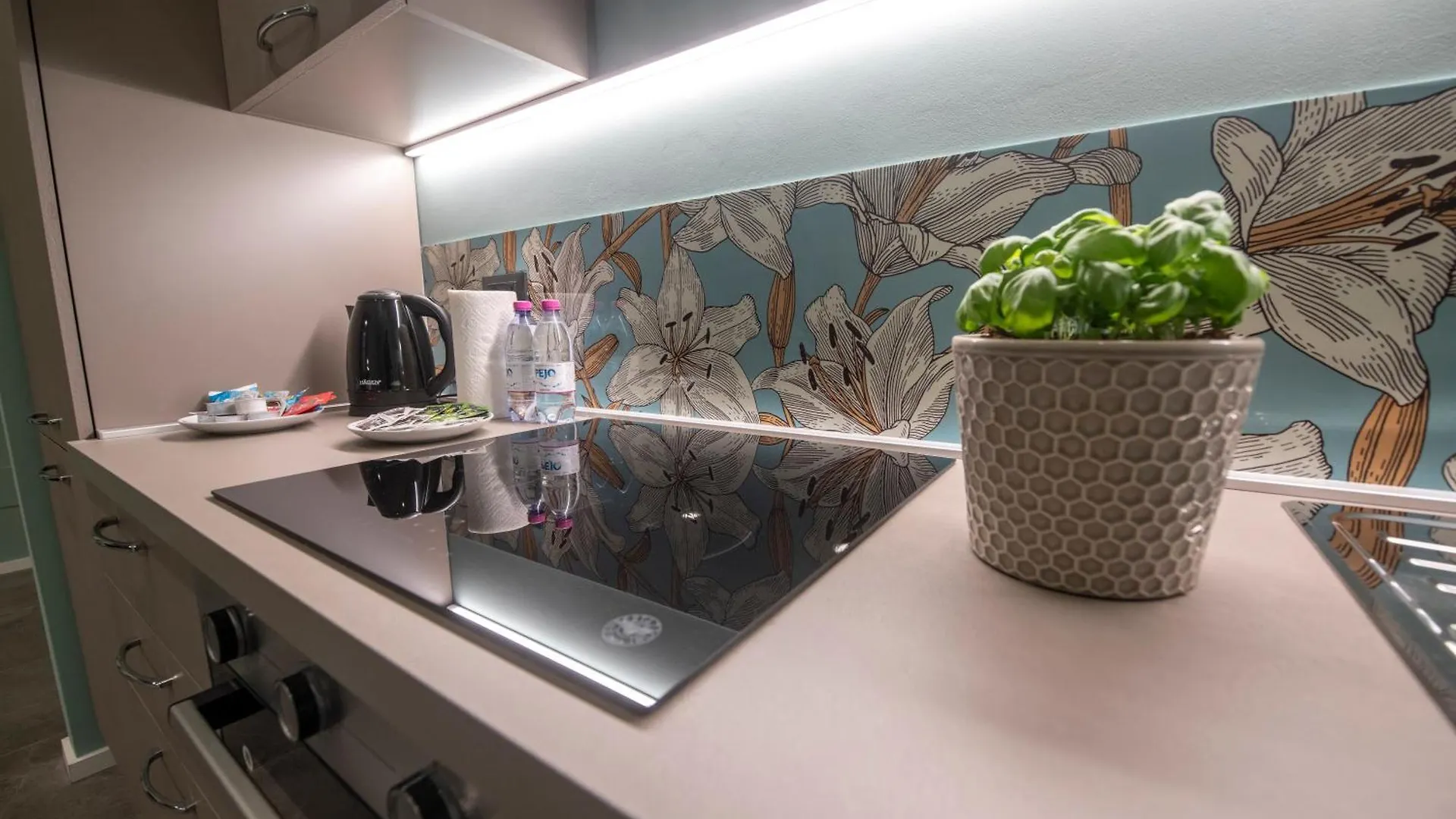 227 - Largo Zecca Luxury Apartment - Nel Cuore Del Centro Di Genova 0*, Genoa