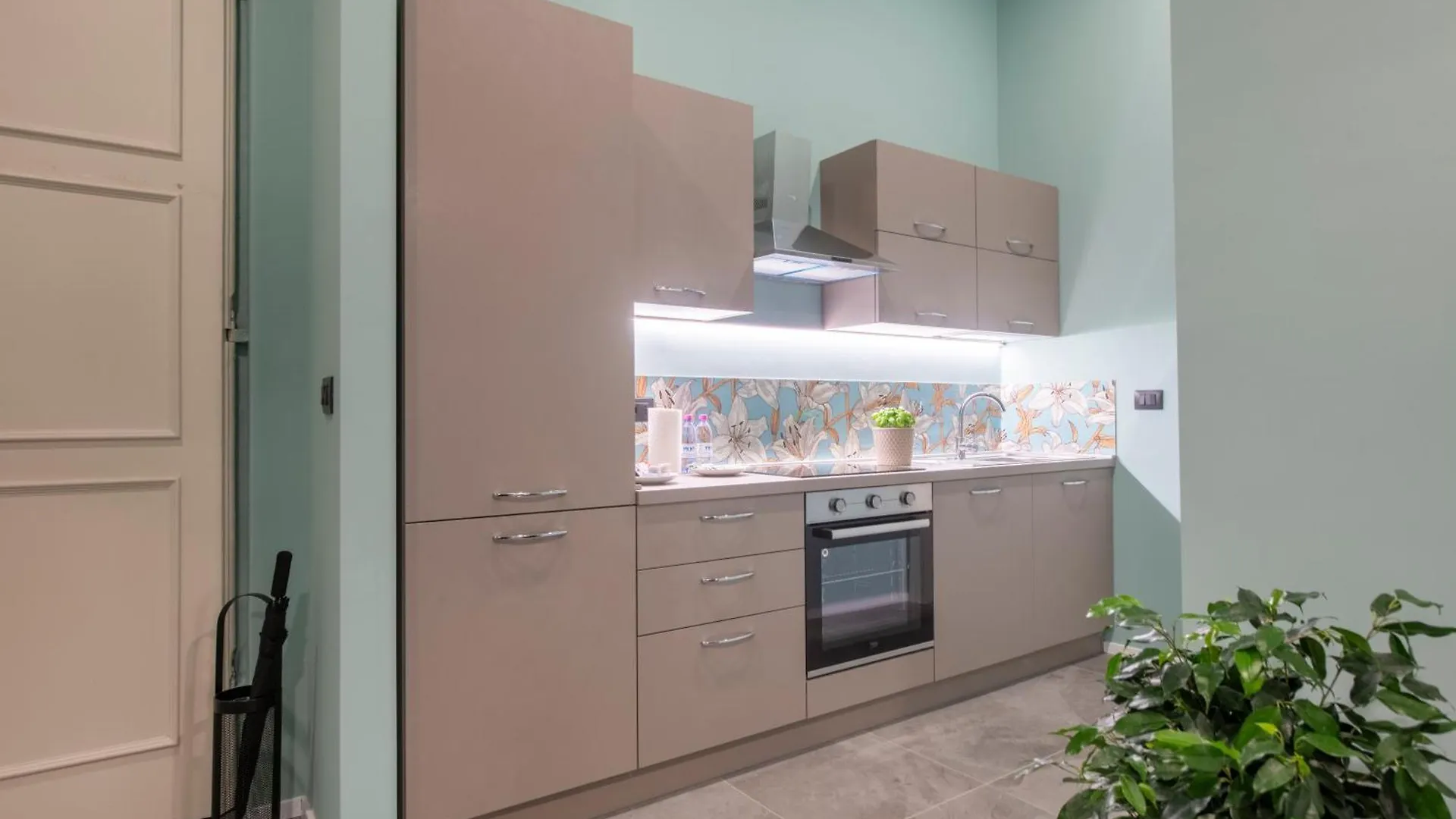 227 - Largo Zecca Luxury Apartment - Nel Cuore Del Centro Di Genova  Genoa